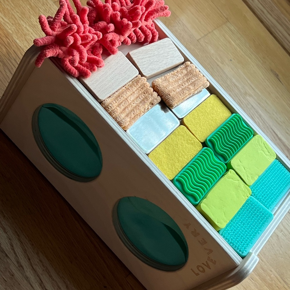 Lovevery montessori sensory box
